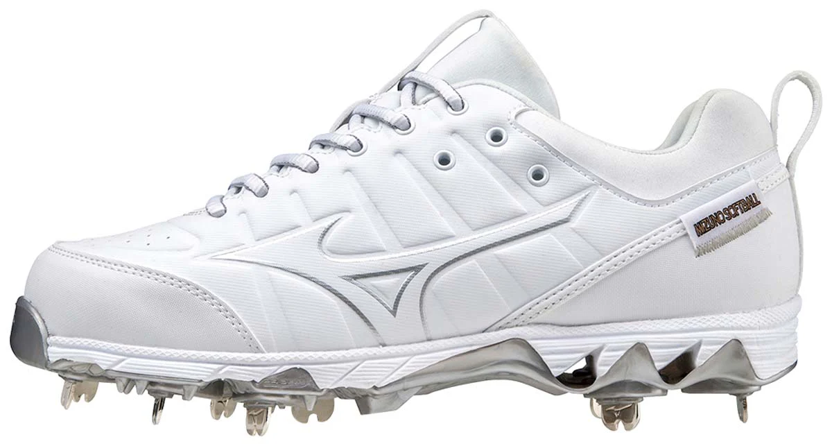 Mizuno 9-Spike Swift 7 Adult Womens Low Metal Fastpitch Cleats - Image 2
