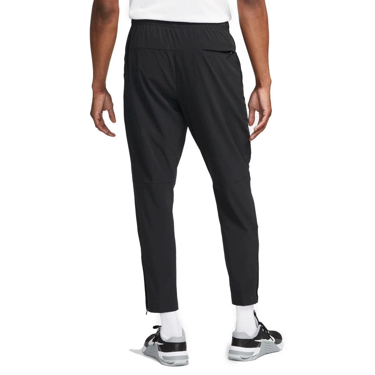 Nike Men's Dri-Fit Unlimited Tapered Pants - Image 4