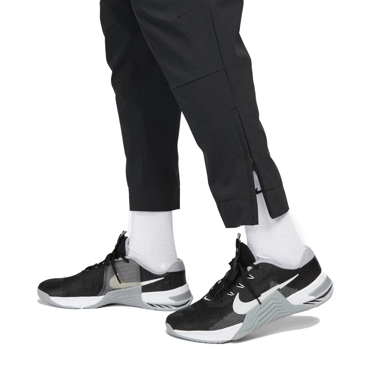 Nike Men's Dri-Fit Unlimited Tapered Pants - Image 6