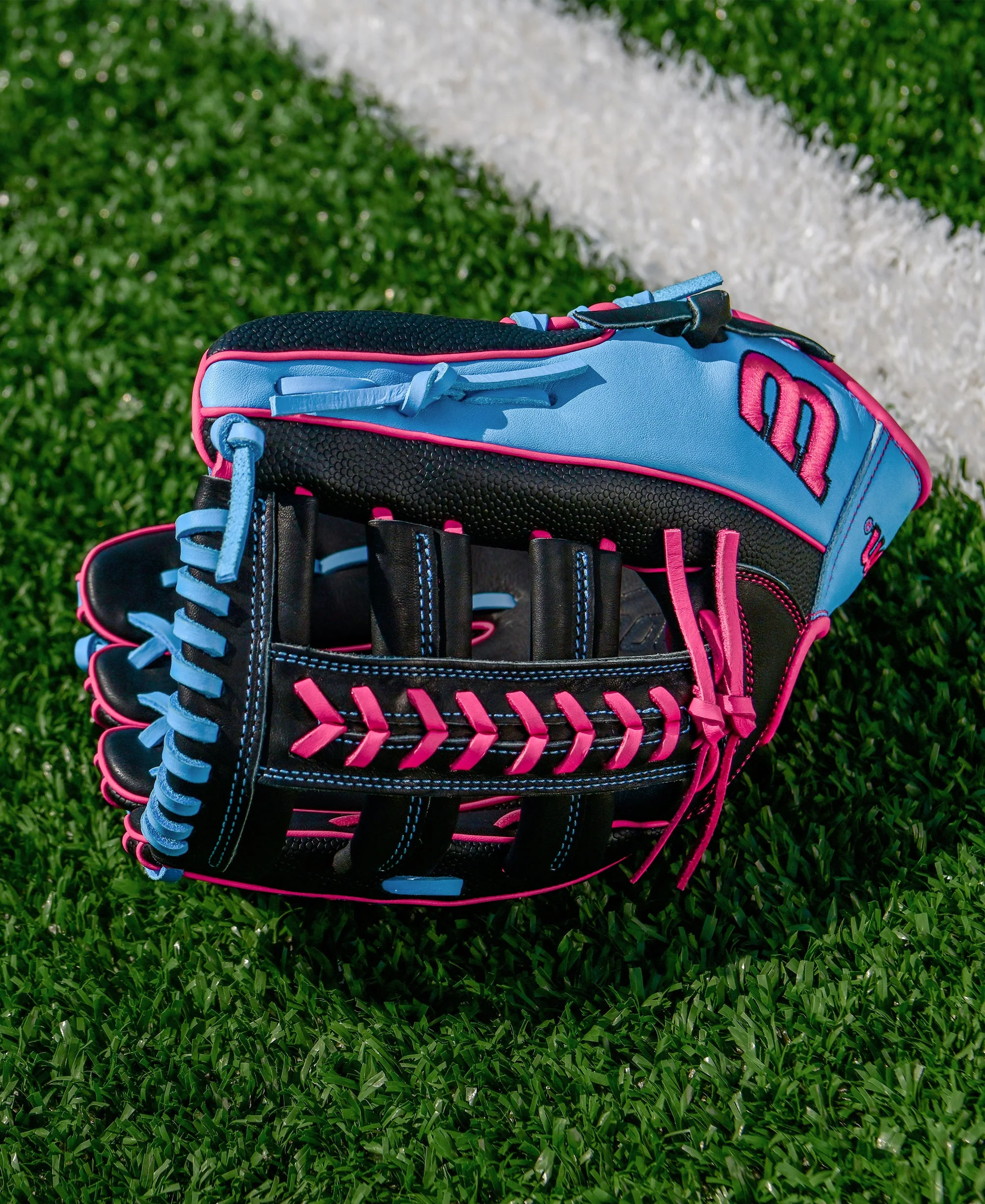 Wilson A1000 1892 Pedroia Fit 12.25" Baseball Outfield Glove with SuperSkin - Image 4