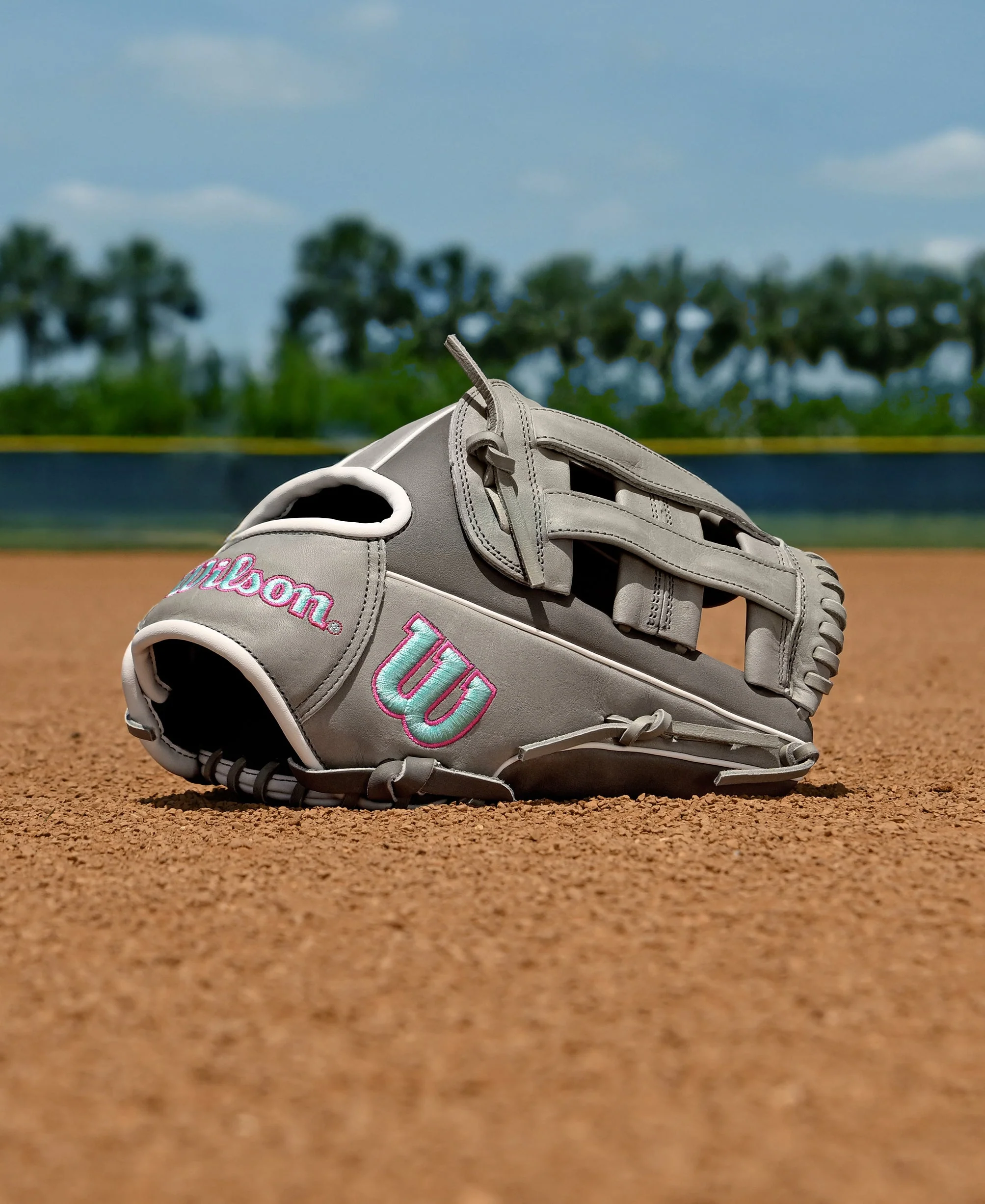 Wilson A1000 DW5 Model 12" Baseball Infield Glove - Image 4