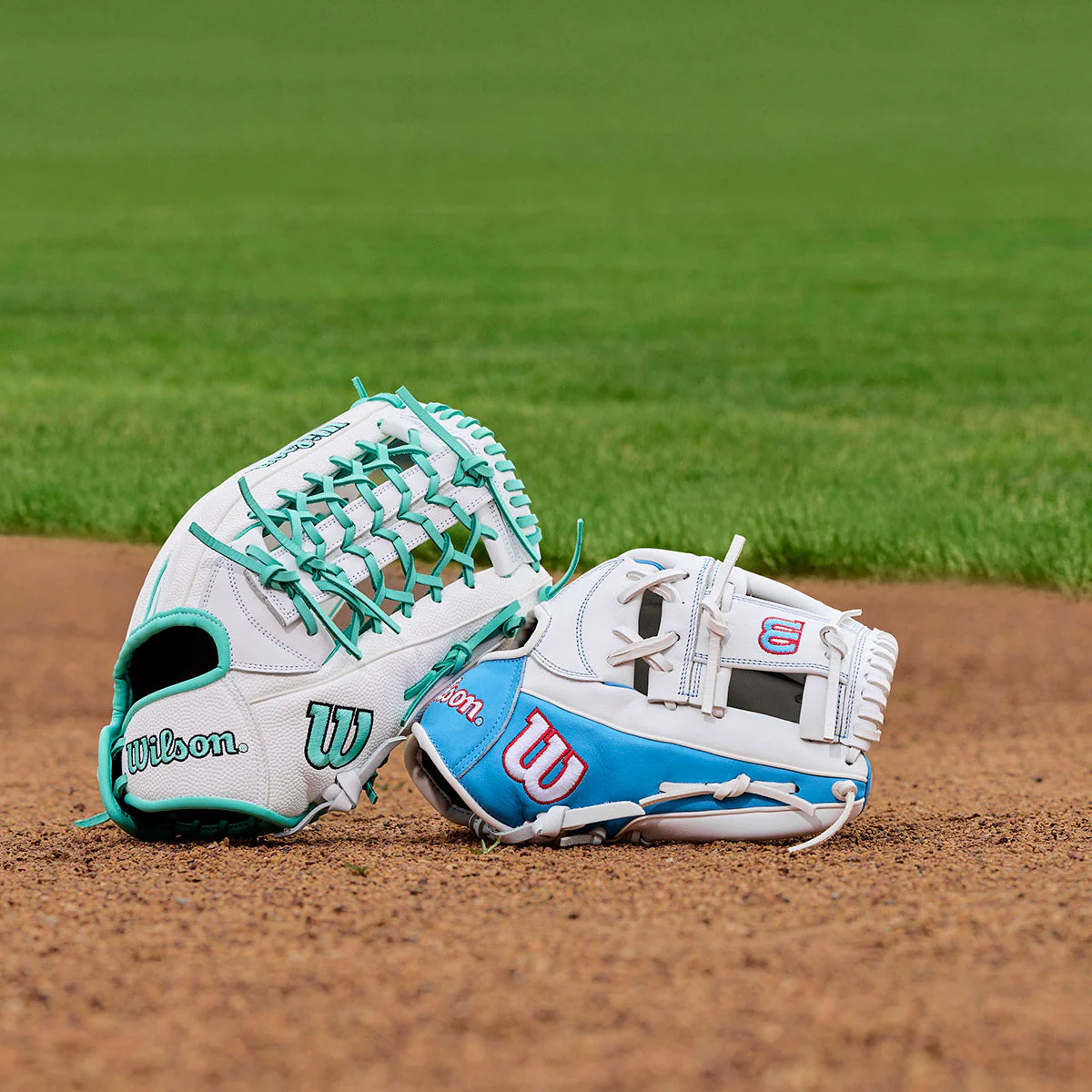 Wilson A1000 H12 Model 12" Fastpitch Infield Glove - Image 3