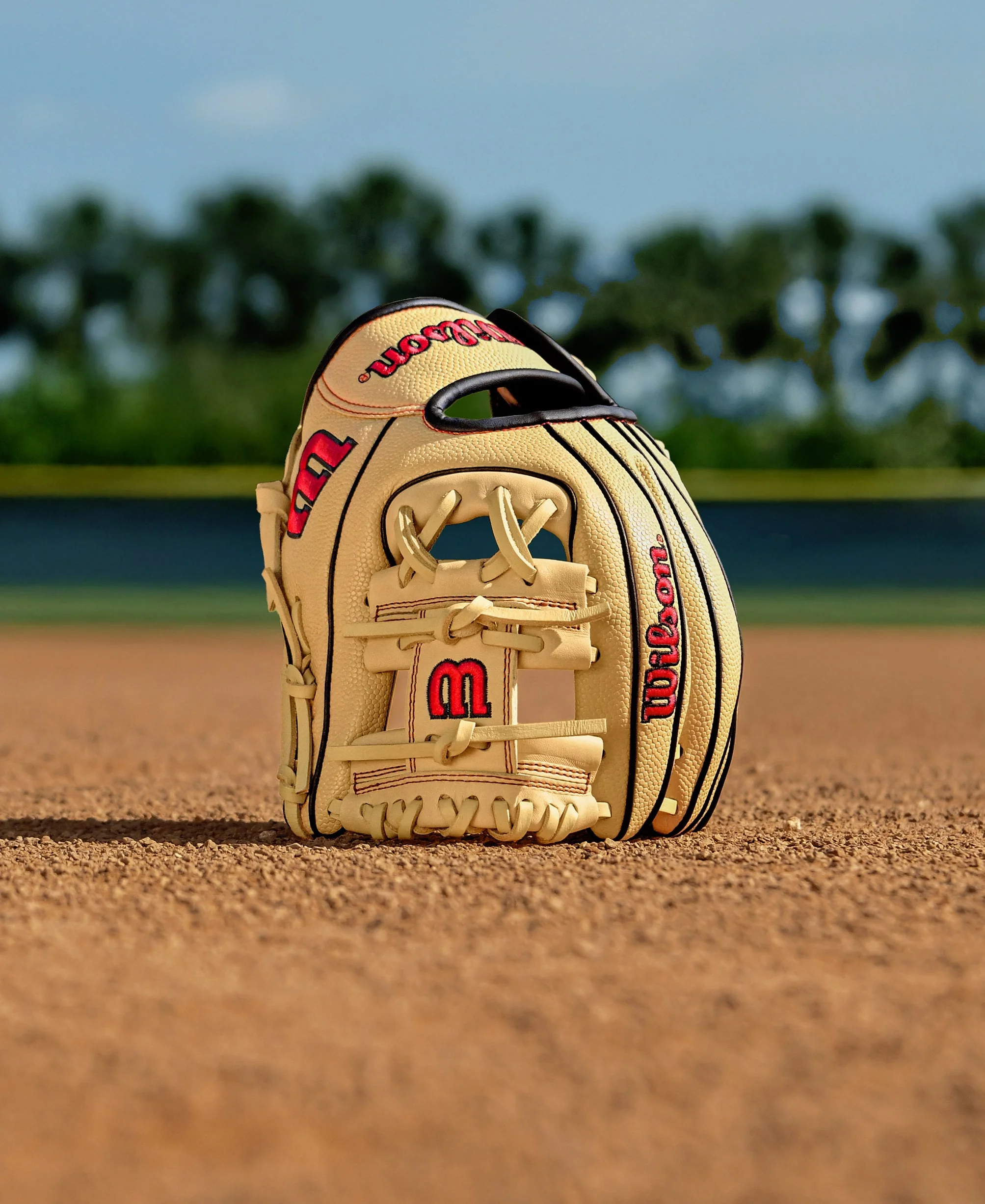 Wilson A1000 PF11 Pedroia Fit 11" Baseball Infield Glove with SuperSkin - Image 6