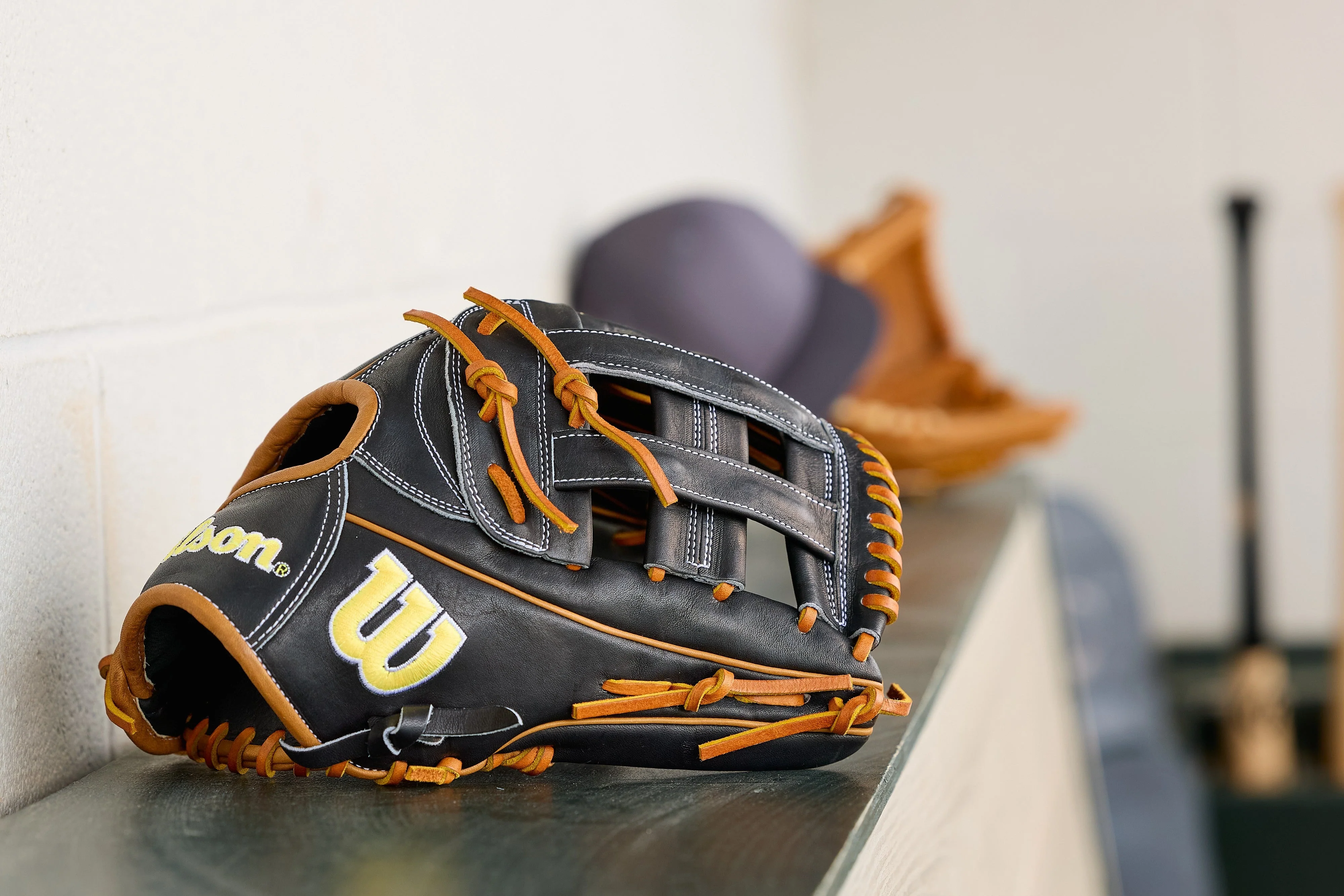 Wilson A2000 Classic 1750 Model 12.5" Baseball Outfield Glove - Image 10