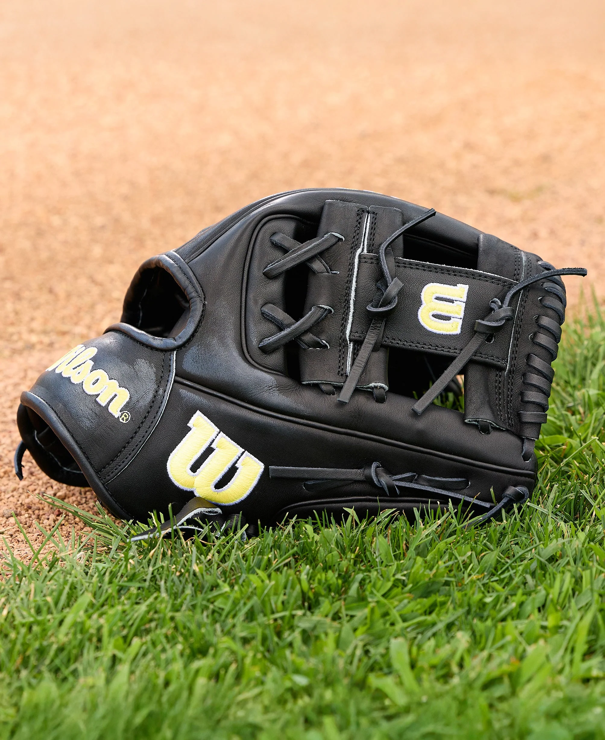 Wilson A2000 Classic 1788 Model 11.25" Baseball Infield Glove - Image 4