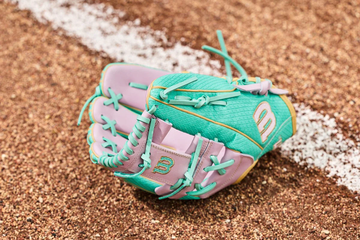 Wilson Spring 2026 A2000 H12 Model 12" Fastpitch Infield Glove - Image 10