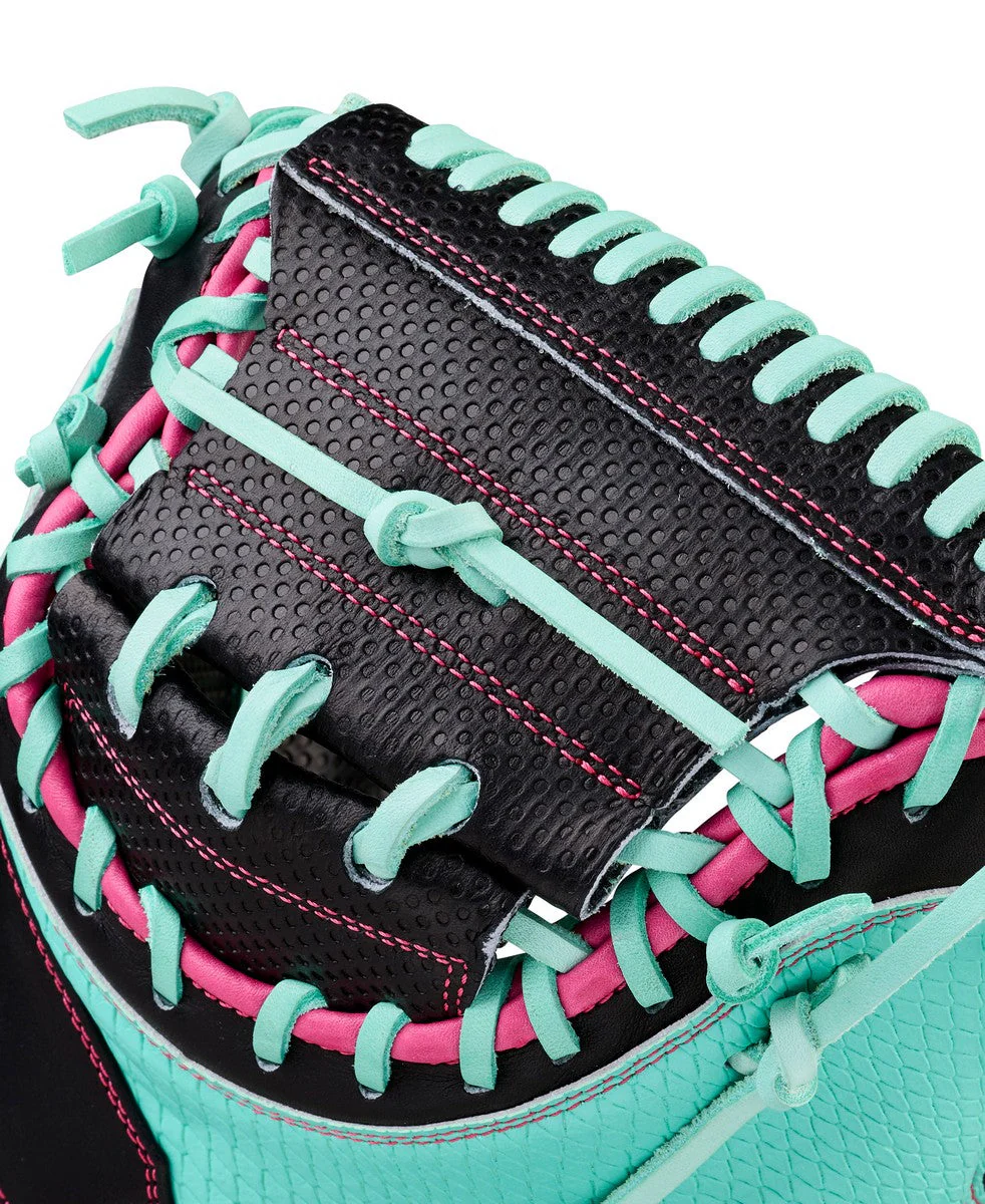 Wilson Spring 2026 A2000 M23 SuperSkin Model 33.5" Baseball Catcher's Mitt - Image 7