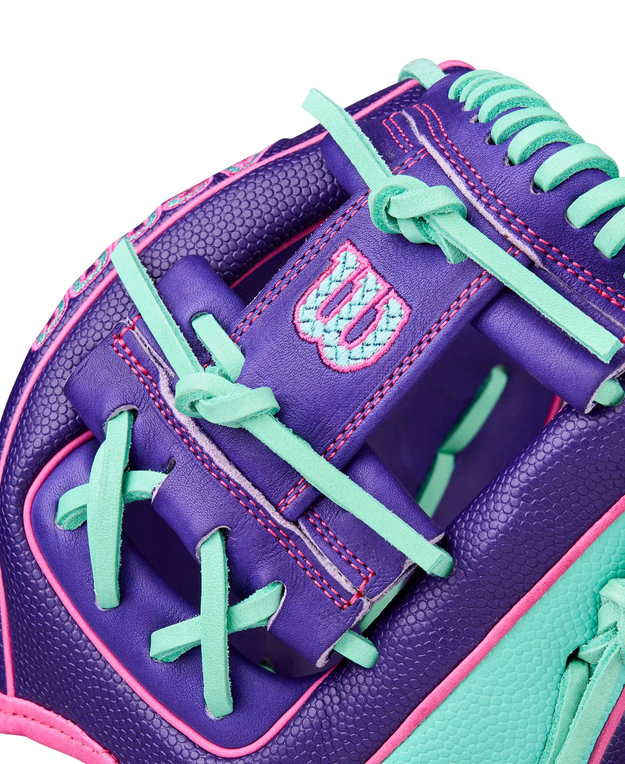 Wilson Winter 2025 A2000 DP15 SuperSkin Model 11.5" Infield Baseball Glove - Image 8