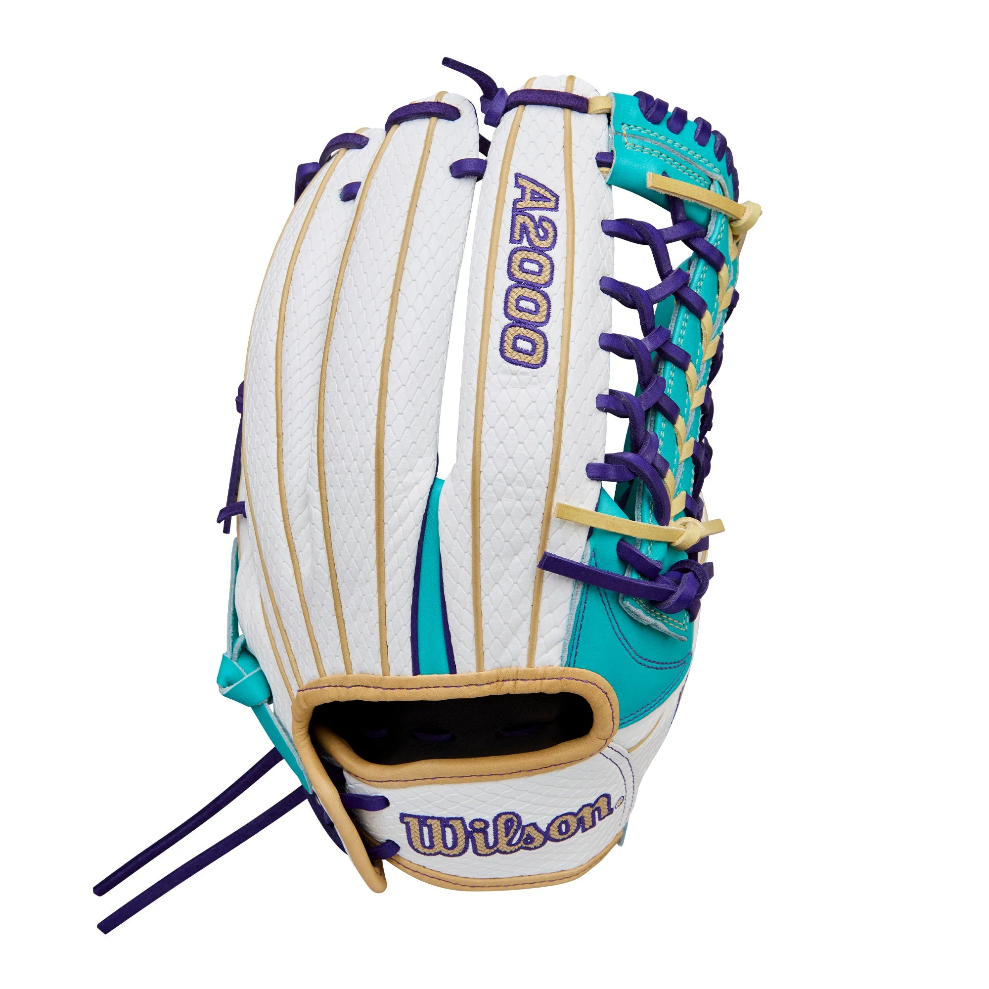 Wilson Winter 2025 A2000 FP T125 SuperSkin Model 12.5" Outfield Fastpitch Glove - Image 2